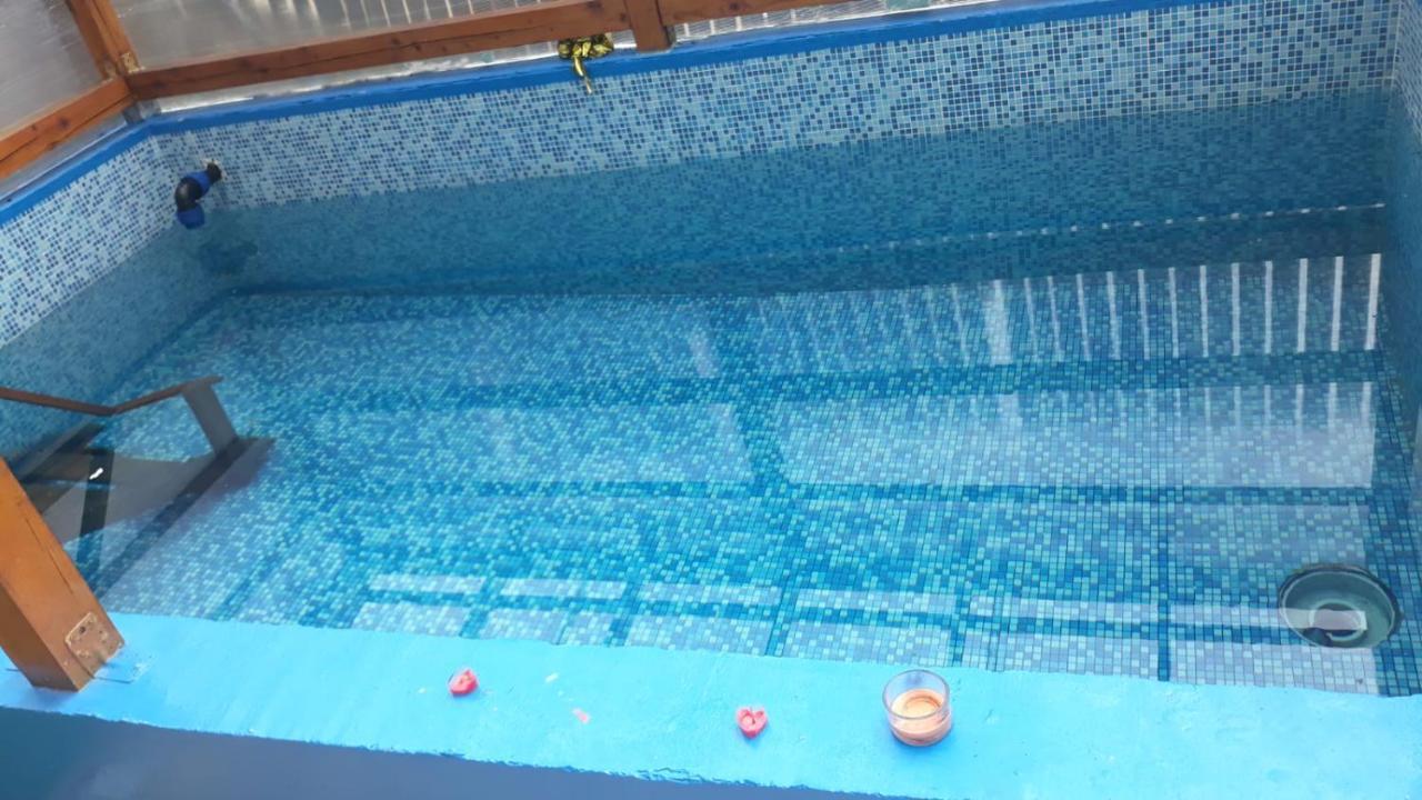 Pensiunea Floare de Colt Băile Herculane Exterior foto